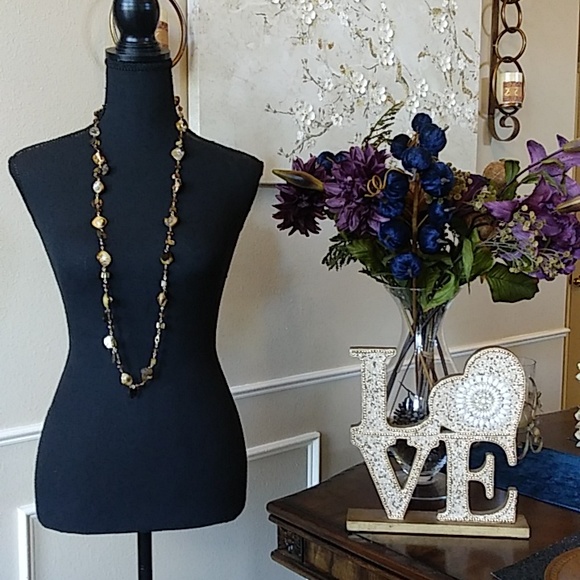 Sea Shell Embellished Bronze And Tan Stament Necklace - Picture 5 of 17